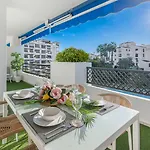 Vacation I Puerto Banus Apt, 24-7 Security, A Minute From The Marina, The Sea And Luxury Shopping *