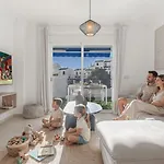Vacation I Puerto Banus Apt, 24-7 Security, A Minute From The Marina, The Sea And Luxury Shopping