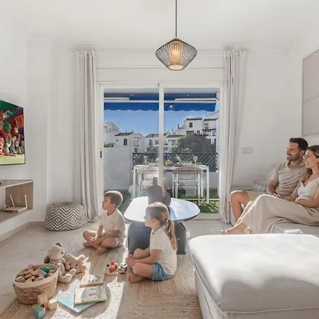 Vacation I Puerto Banus Apt, 24-7 Security, A Minute From The Marina, The Sea And Luxury Shopping