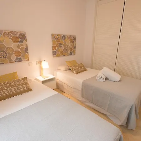 Apartment Vacation Marbella: Puerto Banus With Marina Access Marbella