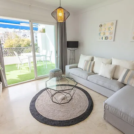Vacation Marbella: Puerto Banus With Marina Access *