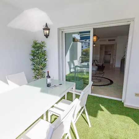 Apartment Vacation Marbella: Puerto Banus With Marina Access