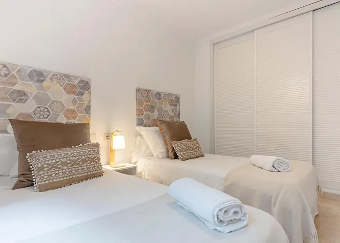 Apartment Vacation Marbella: Puerto Banus With Marina Access Marbella