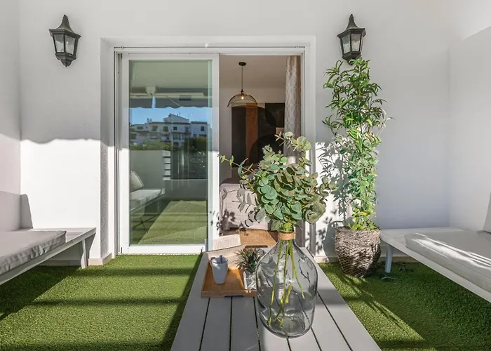 Apartment Vacation Marbella: Puerto Banus With Marina Access *
